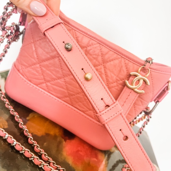 NEW 😍 CHANEL GABRIELLE SMALL HOBO BAG - Picture 3 of 11